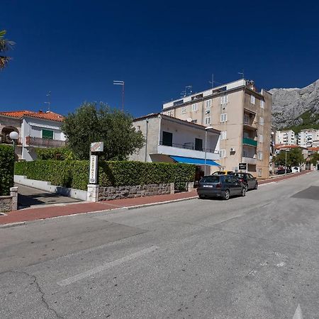 Apartments Carmen Makarska Extérieur photo