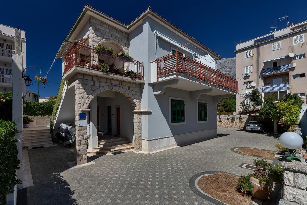Apartments Carmen Makarska Extérieur photo