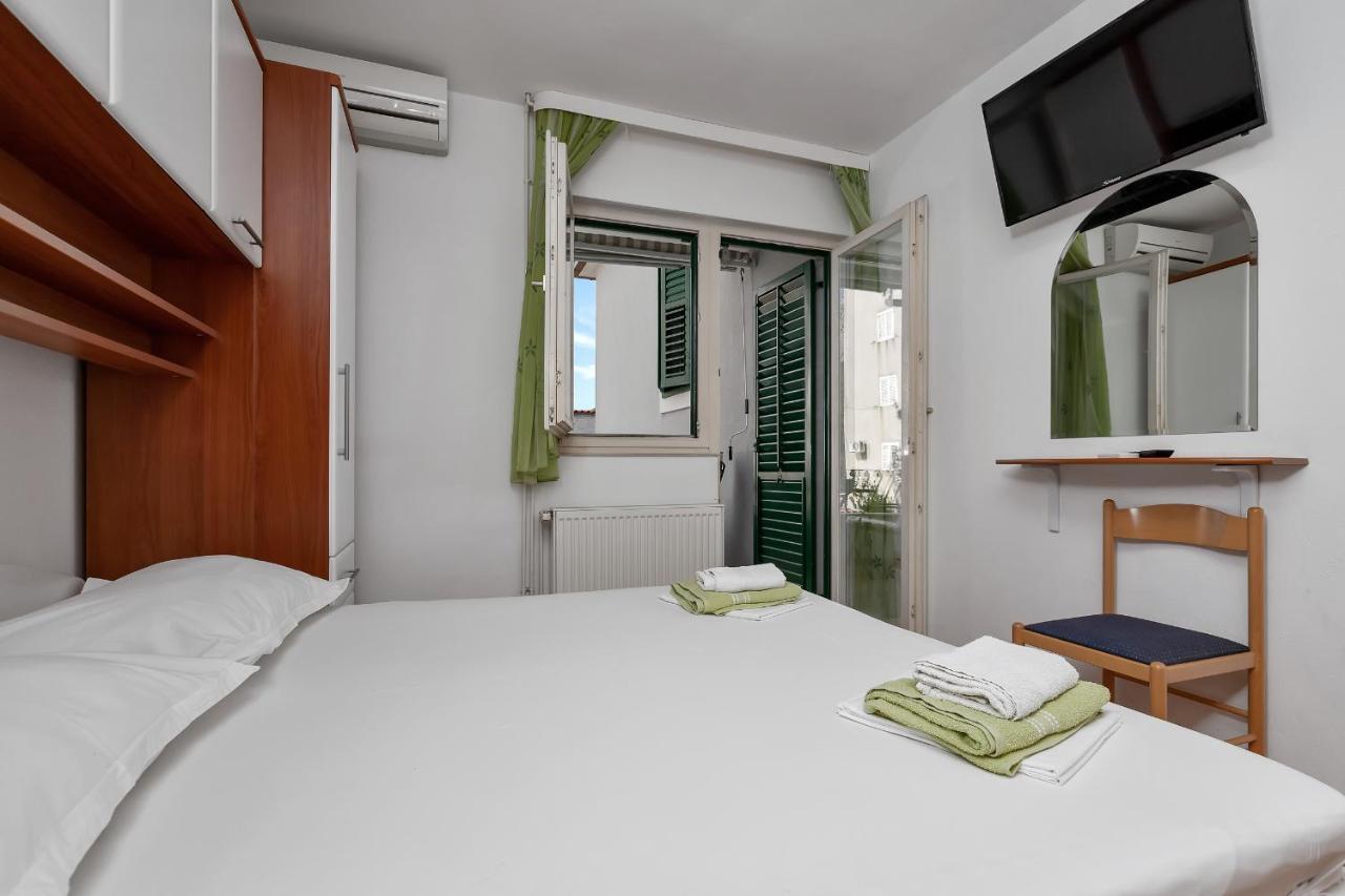 Apartments Carmen Makarska Extérieur photo