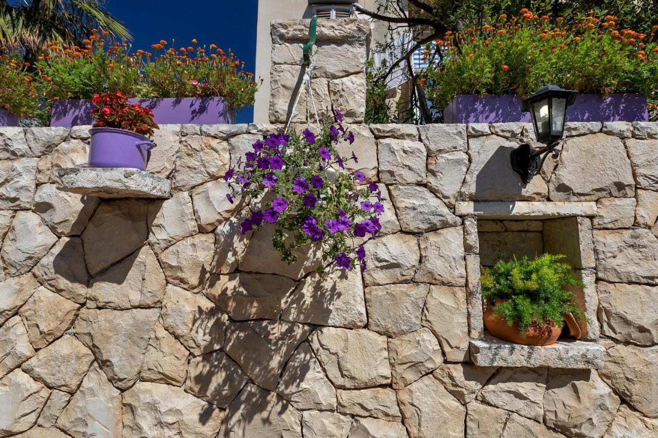 Apartments Carmen Makarska Extérieur photo