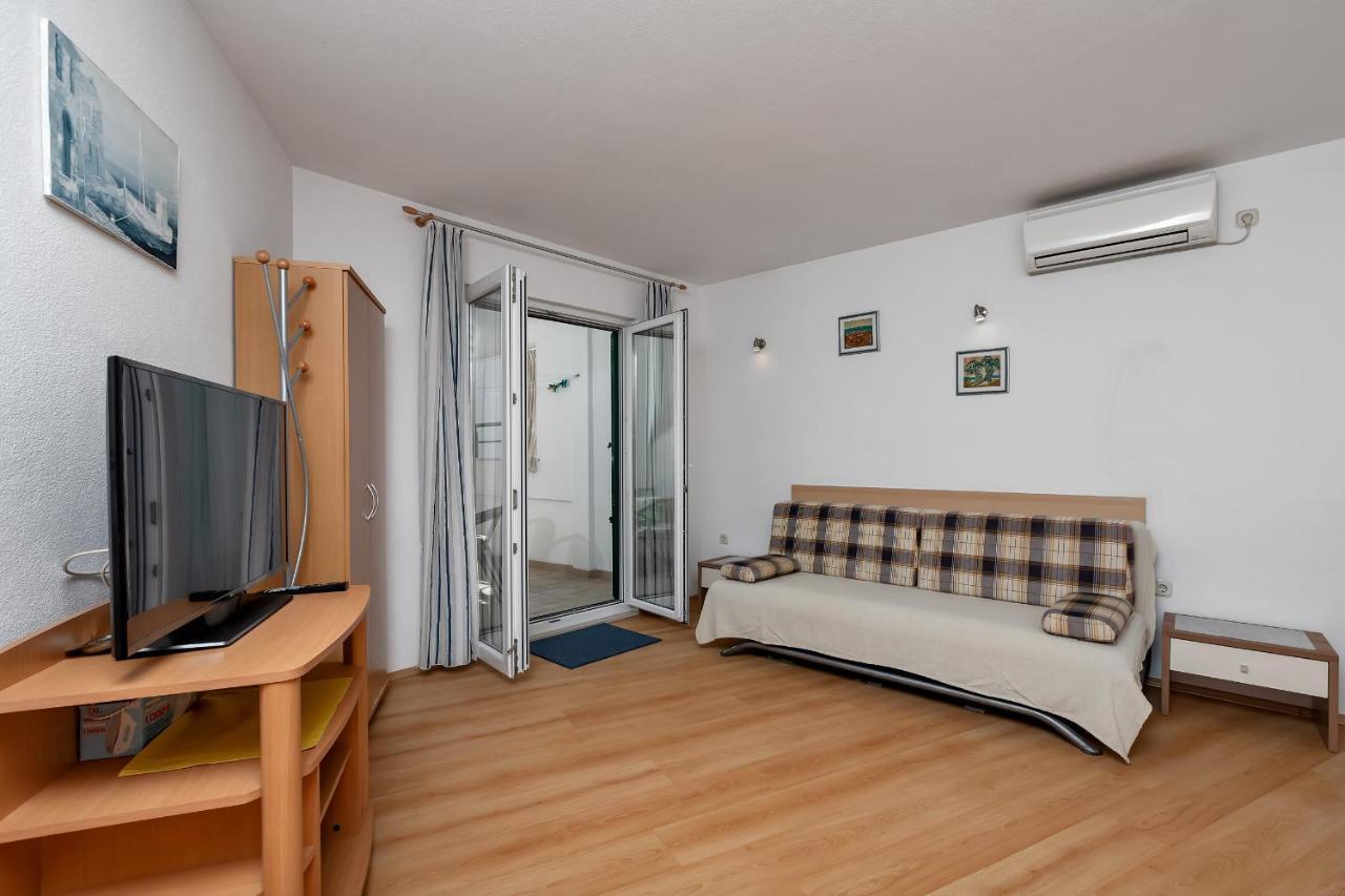 Apartments Carmen Makarska Extérieur photo