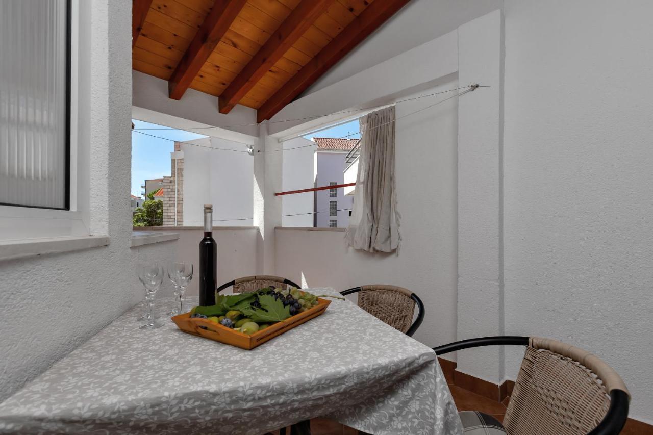 Apartments Carmen Makarska Extérieur photo