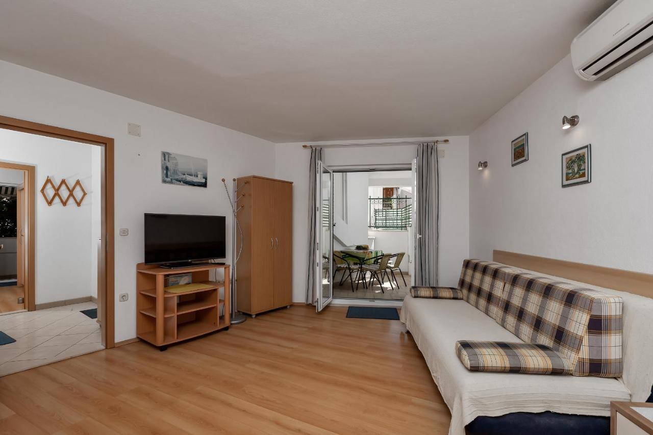 Apartments Carmen Makarska Extérieur photo